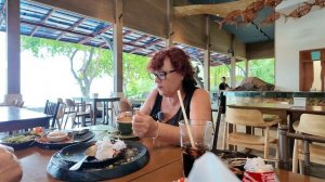 Остров Самет часть 3 дольмены на берегу.