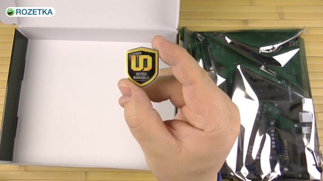 Распаковка Gigabyte GA-Z270-HD3 смотреть онлайн
