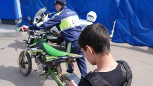 Родителям малолетних лихачей на питбайках грозят штрафы в 30 тысяч