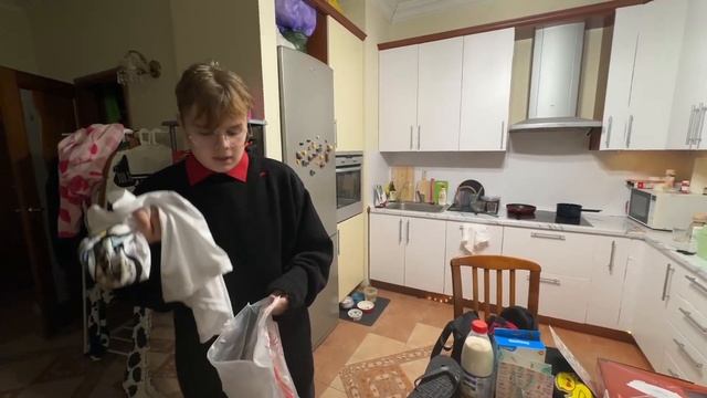 КАША СДЕЛАЛ ОБЗОР НА КВАРТИРУ СВЕТЫ СОЛЛАР И ПОДАРКИ О смотреть онлайн