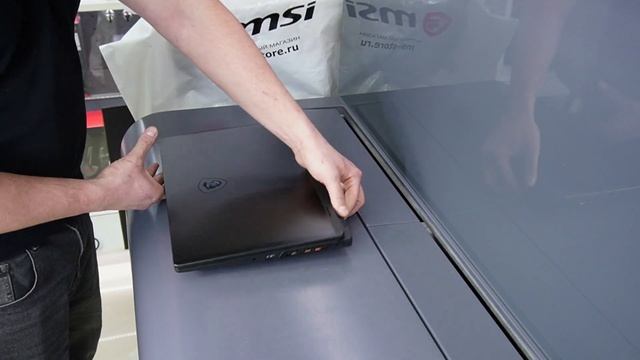 Ноутбук MSI Pulse 16 Ai в магазине MSI STORE смотреть онлайн
