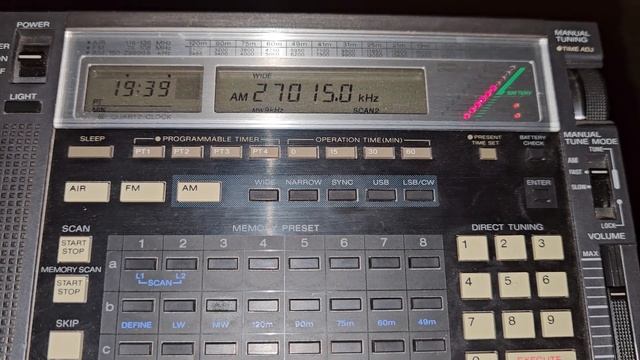 Си-Би диапазон 11 метров. Вечернее прохождение на Евро? смотреть онлайн