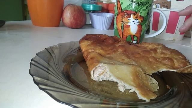 МУКБАНГ / ЗАВТРАК / ЧЕБУРЕК. ЖЕНА ПОДОБРАЛА КОТЁНКА смотреть онлайн