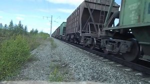 Электровоз ВЛ80С-038 (PID) с грузовым поездом.