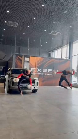 Наша раздвижная стена не только украшает  автоцентр EXEED в Белгороде