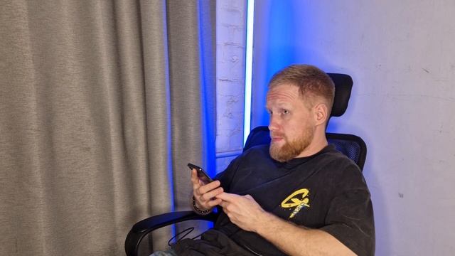 Диалог по телефону. Девушка с сайта знакомств. Приехал смотреть онлайн