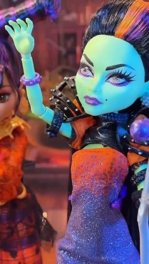 Каста и чары  концерт ведьм #monsterhigh Hocus Pocus Skullector Фокус Покус Скалектор Каста Фирс