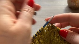 ВЯЖЕМ ПОТРЯСАЮЩУЮ ШАПОЧКУ "ЕЛОВЫЕ ВЕТОЧКИ" СПИЦАМИ / "Spruce Twigs" hat / Knitting pattern