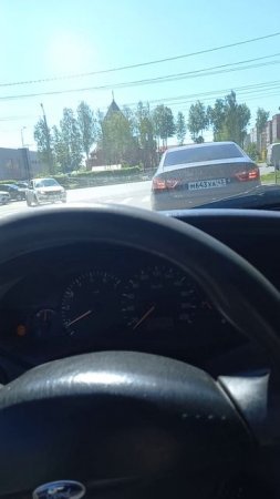 Базовая поездка по городу с GIGATRON 2+1