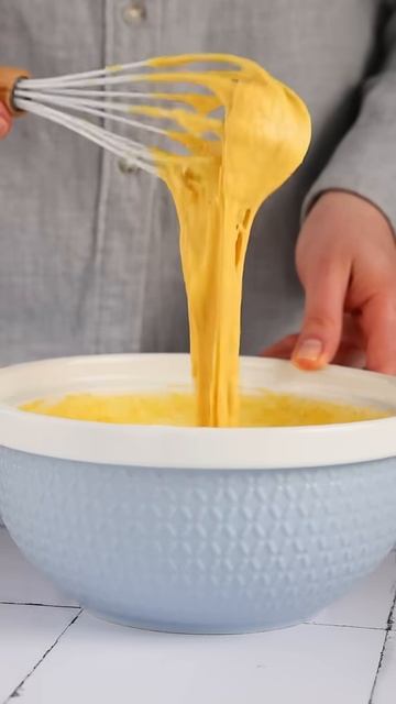 Готовим популярный фастфуд — корн-дог! смотреть онлайн