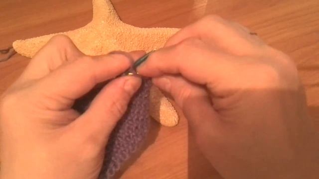 ПЛОТНЫЙ ПРОСТОЙ В ИСПОЛНЕНИИ УЗОР! Вязание спицами смотреть онлайн