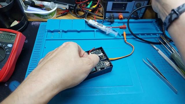 Ремонт одразу чотирьох Baseus Elf 20000 mAh 65W Black (PPJL65C) смотреть онлайн