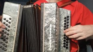 Drunken sailor on accordion. Пьяный моряк на гармони