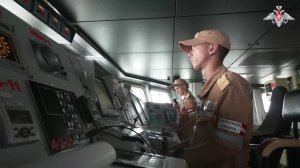 Совместное маневрирование кораблей ТОФ с участниками выставки LIMA 2025