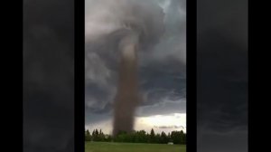 Смерч торнадо.  Самые мощные снятые на камеру