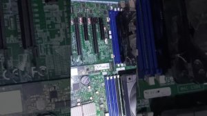 неправильно вставил память запуск сервера MBD-X11DAI-N-O Ма?