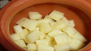 Говядина в горшочках с картошкой