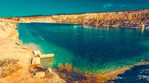 Какая рыба живёт на дне заброшенного карьера? Опустил камеру на дно.