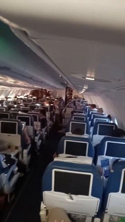 Тяжёлый 9ти часовой перелет / Встали постоять в самолёте/ Airbase A330-300