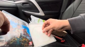 Пришла посылка авито доставка Sony PlayStation диски распако?