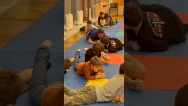 Игры с опасностью: как подростки учатся преодолевать себя