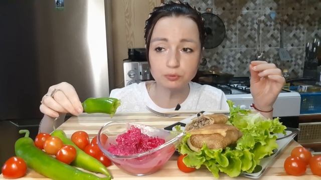 MUKBANG🥰Блины/Овощи💫Ответы на⁉️#мукбанг#неасмр#еда# смотреть онлайн
