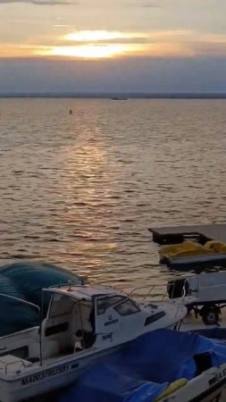 Закат на самом большом заливе Крыма