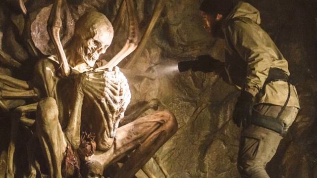 Випуск 2. Рекомендую для перегляду - Порожня людина|The Empty Man (2020). Огляд фільму. смотреть онлайн