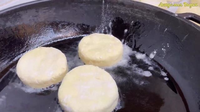 Самые ВКУСНЫЕ СЫРНИКИ. Правильный рецепт приготовлен?
