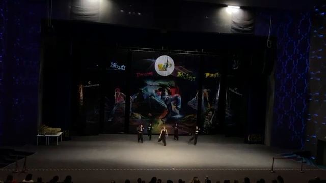 Стрит данс команда гор. Аксу победители Гран При Каз?