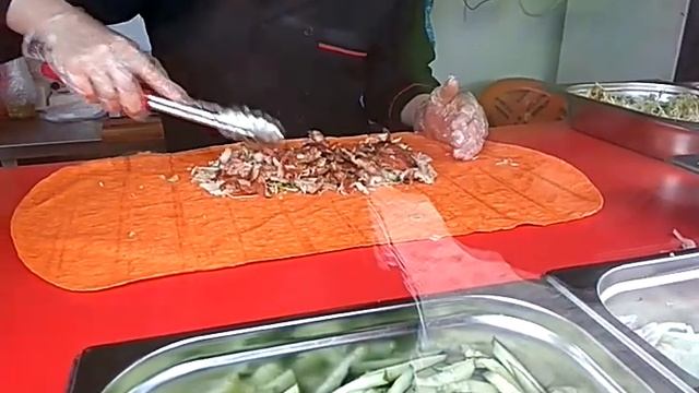 ивановская шаверма шаурма. шаурумщик собирает шаву на смотреть онлайн