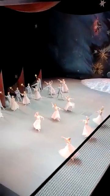 Культурная программа воскресенья. Мариинский театр Большой... В России балет  золотой запас202