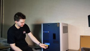 Распаковка и тест Bambu Lab H2D Combo — ЧТО внутри и как он печ?