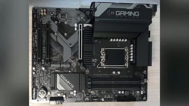 Материнская плата GIGABYTE B760 GAMING X DDR4 смотреть онлайн