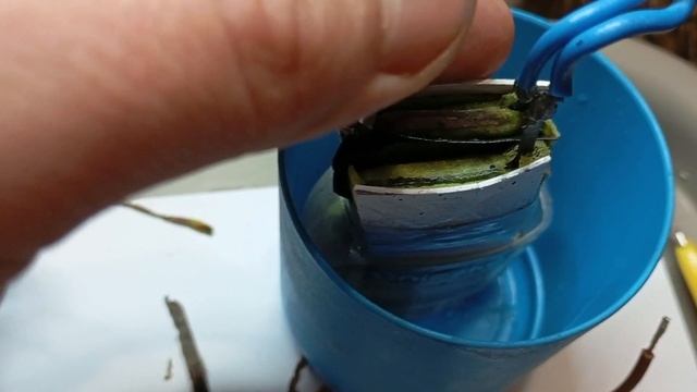 Вскрываю пластины углеродисто свинцового аккумулято? смотреть онлайн