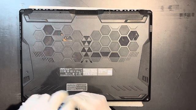 Ноутбук ASUS TUF F15 FX506HC розбирання смотреть онлайн