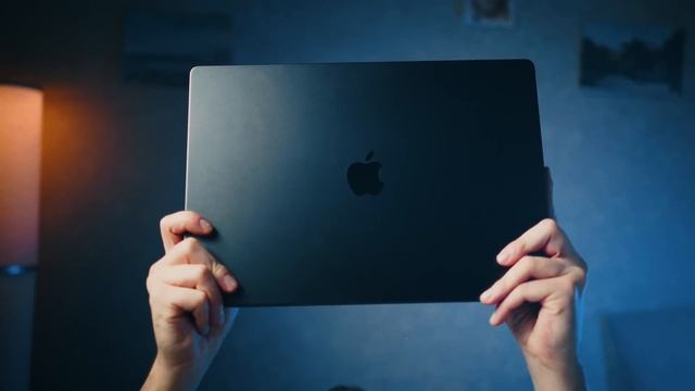 Единственная причина, почему тебе (не) нужен MacBook смотреть онлайн