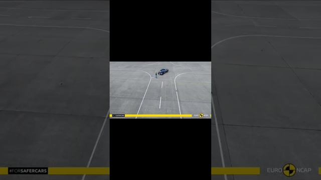 Краш-тест Mercedes E300 смотреть онлайн