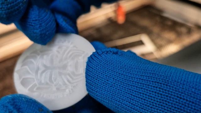 Как сделать выжимную печать для золотистых ярлыков смотреть онлайн