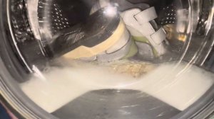 Стирка белых кроссовок на LG: Быстро 30 20 1200об/мин