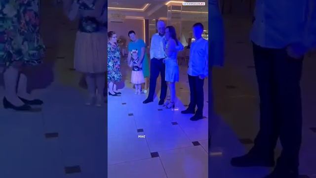 Гендер пати - голос малыша говорит трогательный текст,