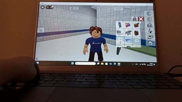сегодня играю в roblox с компьютера смотреть онлайн