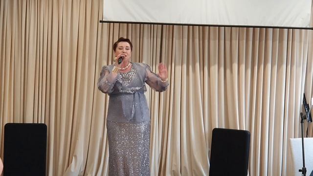 "Полюбила-полюбила"" - поет Елена Суворова. Авторская п?
