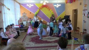 Хор рук  "Ромашки и бабочки" Музыкальный руководитель Хромова Н.В г. Тула