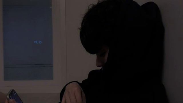 Снова от чужих сообщений мне не жарко не холодно.. без