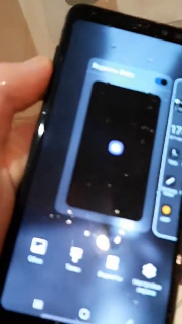 Samsung a8, видео тест на водостойкость. Покупка в интернет смотреть онлайн