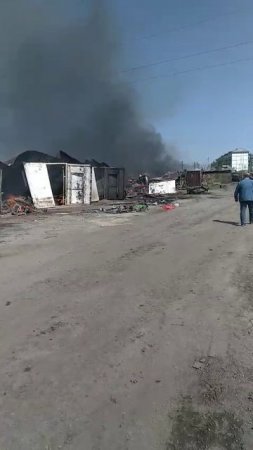 Гаражи сгорели в поселке Серышево