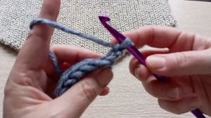 Как связать самую простую манишку-снуд крючком. Треугольный снуд