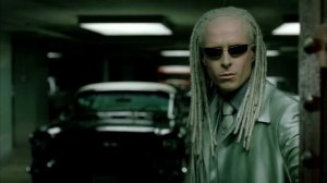 Матрица Перезагрузка: Тринити и Морфеус пытаются спасти Мастера Ключей от Близнецов-призраков