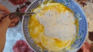 Заливной пирог с клубникой